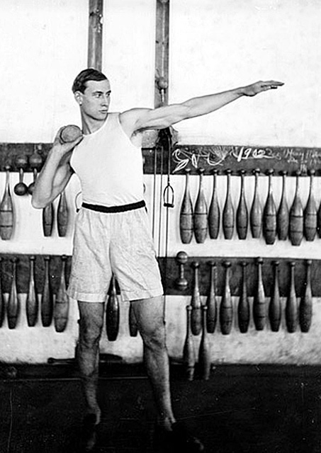 FAS, All American End, University of Chicago, in the gym in 1904